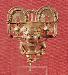 Anthropomorphe Figur, Tairona-Kultur (Gold)